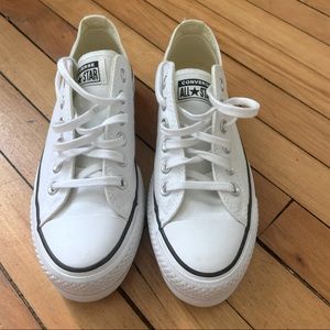 CHUCK TAYLOR ALL STAR OX PLATFORM SNEAKER